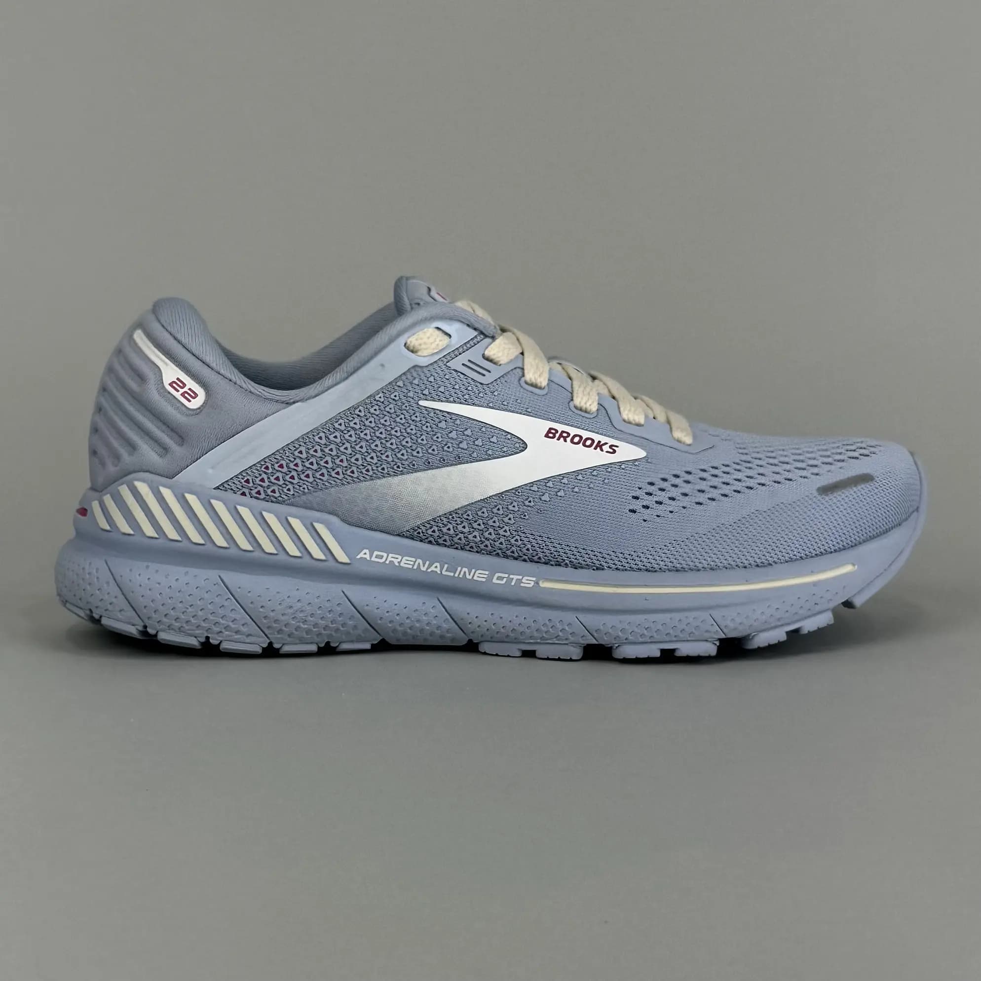 بروکس آدرنالین جی تی اس 22 BROOKS ADRENALINE GTS مدل1203531B427