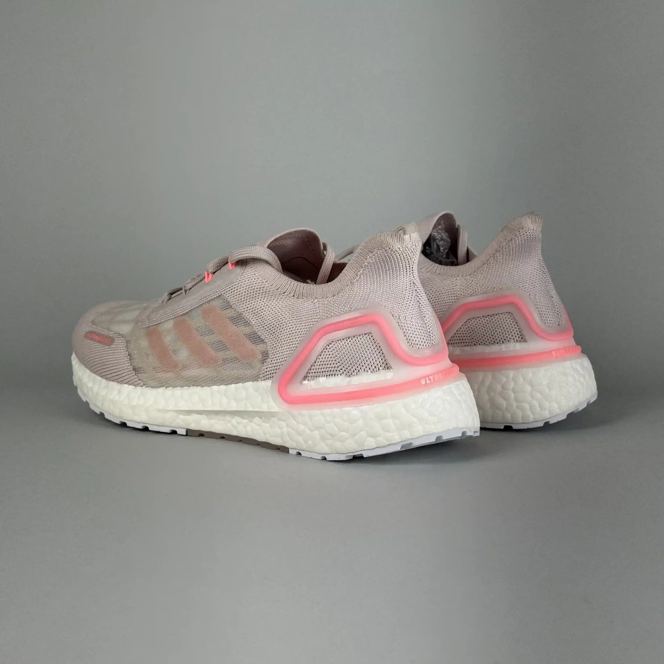 آدیداس الترابوست ADIDAS ULTRABOOST مدل FY3475 — تصویر ۳