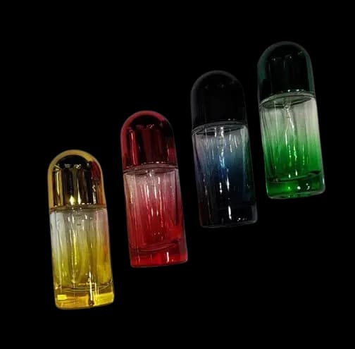 عطر جیبی یارا – رایحه‌ای سلطنتی در قالبی کوچک و ماندگار 8 میلی لیتر