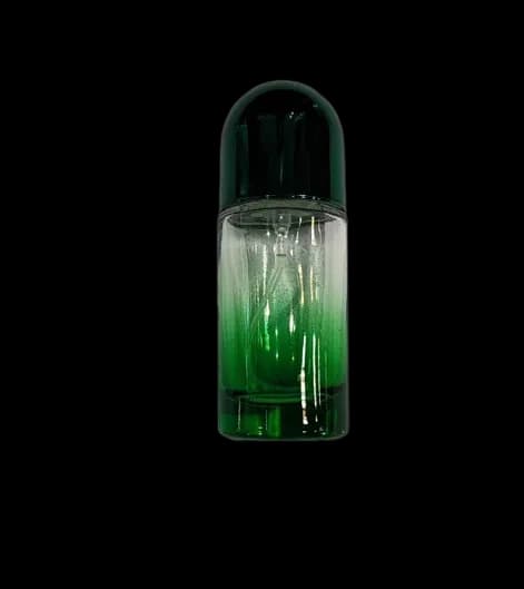 عطر رویال رایحهای لوکس و تاثیرگذار 8 میلی لیتر — تصویر ۳