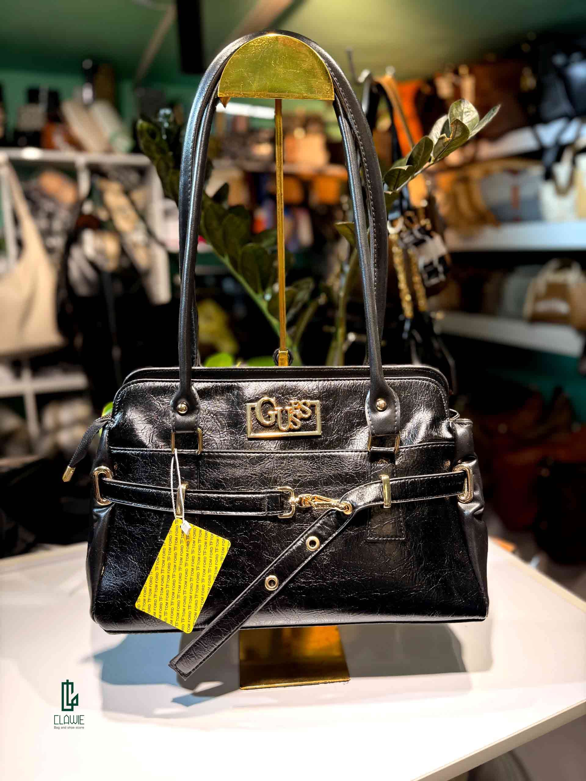 کیف چرمی: دوشی زنانه guess — تصویر ۵