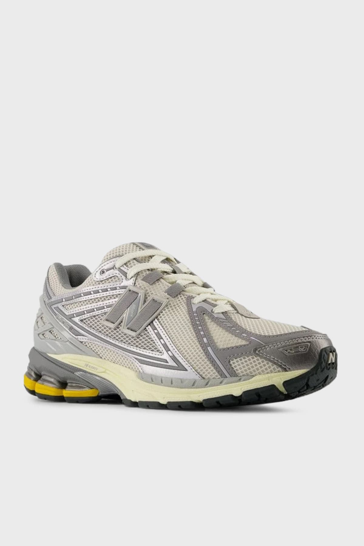 کفش اسنیکر نیو بالانس مردانه چرم خاکستری بیسیک راسته اسپرت | New Balance M1906RRD VN — تصویر ۲
