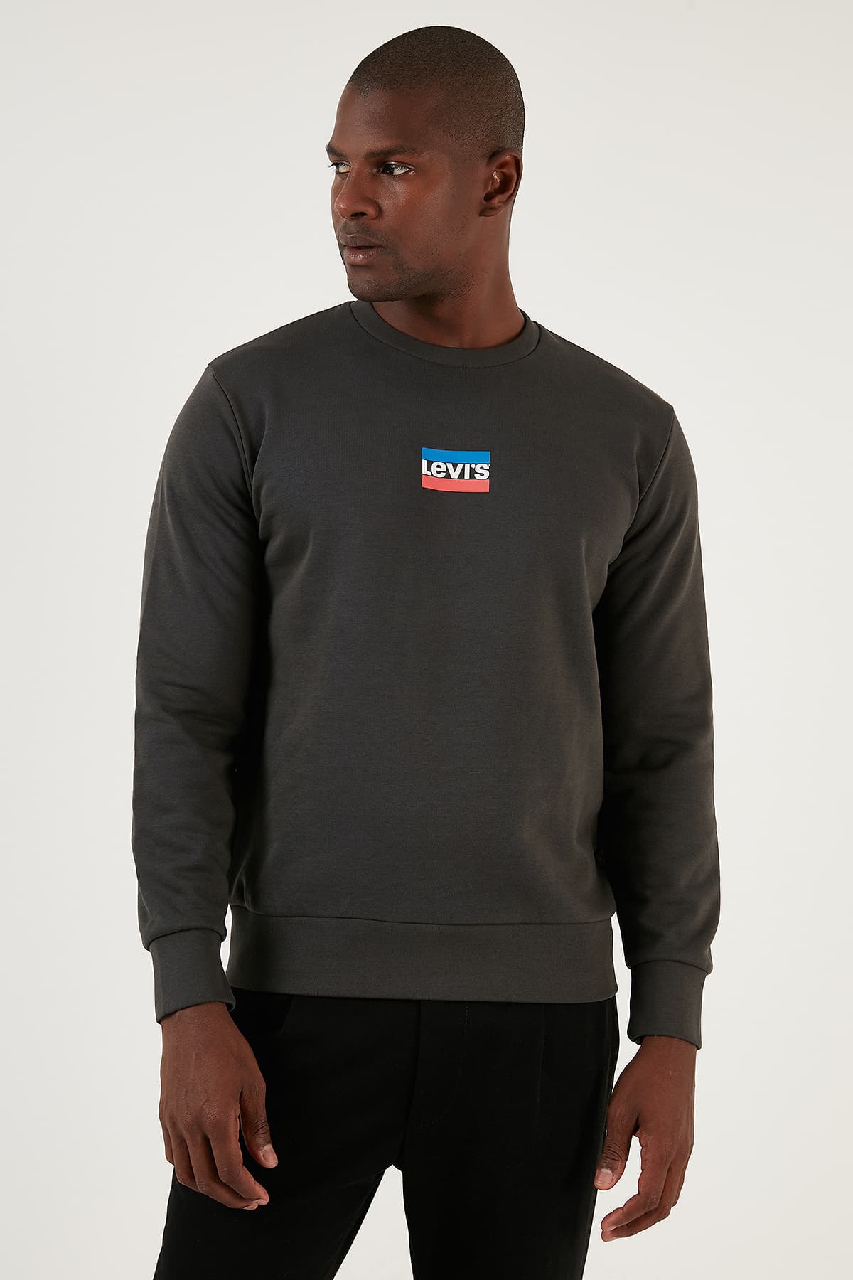 سویشرت لیوایز مردانه پنبه ای آبی سرمه ای اسپرت طرح دار Regular/رگولار Regular/رگولار اسپرت | Levi’s A2824-0007 TR — تصویر ۳