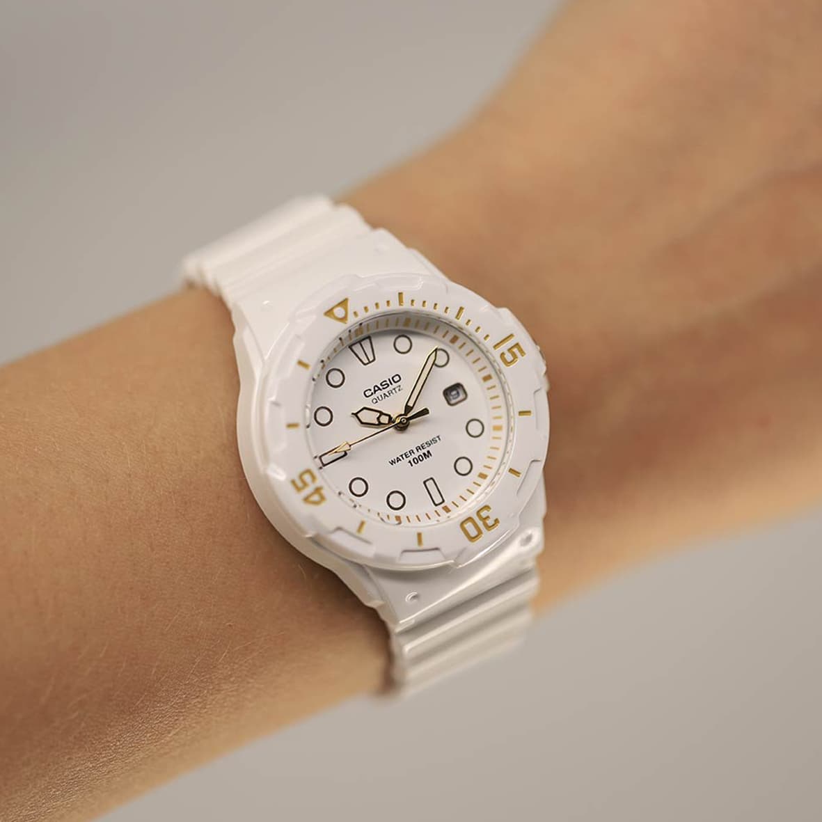 ساعت مچی زنانه کاسیو جنرال Casio General مدل LRW-200H-7E2 — تصویر ۲