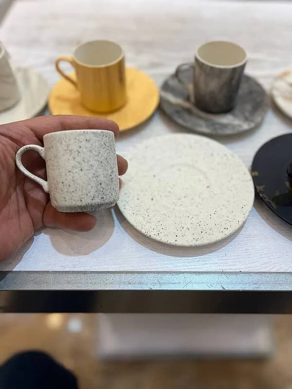 فنجان و نعلبکی طرح سنگ سفید ترکیه ای — تصویر ۲