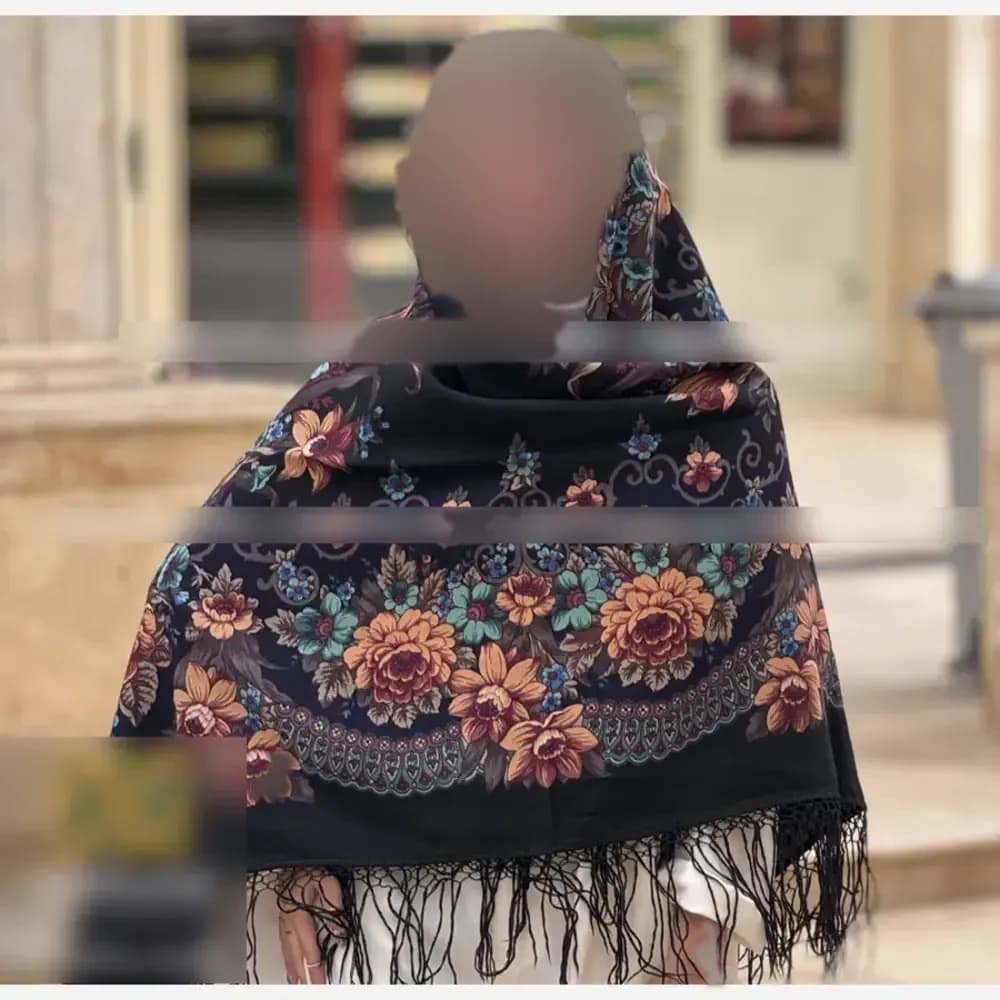 روسری ترکمنی پشمی اصل پاولوا پوزاد مدل مریم قواره 148×148 — تصویر ۲