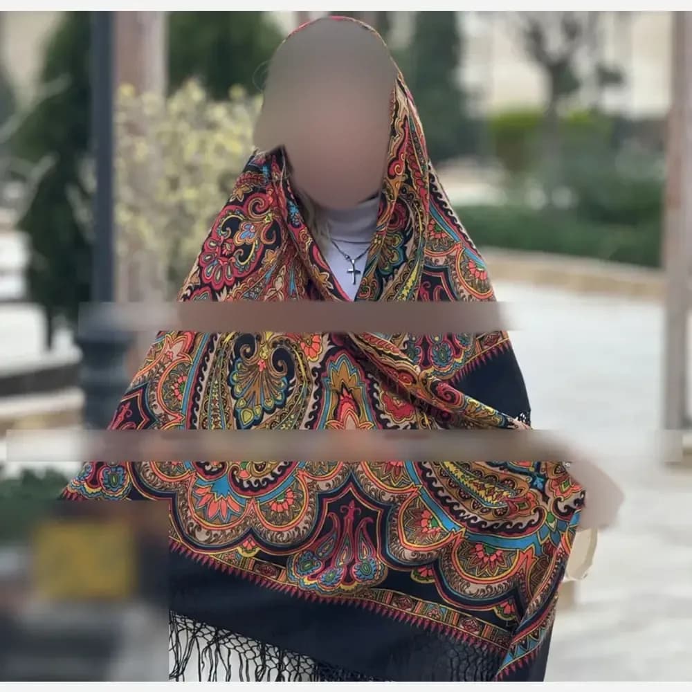 روسری ترکمنی پشمی اصل پاولوا پوساد مدل اتحاد قواره بزرگ — تصویر ۲