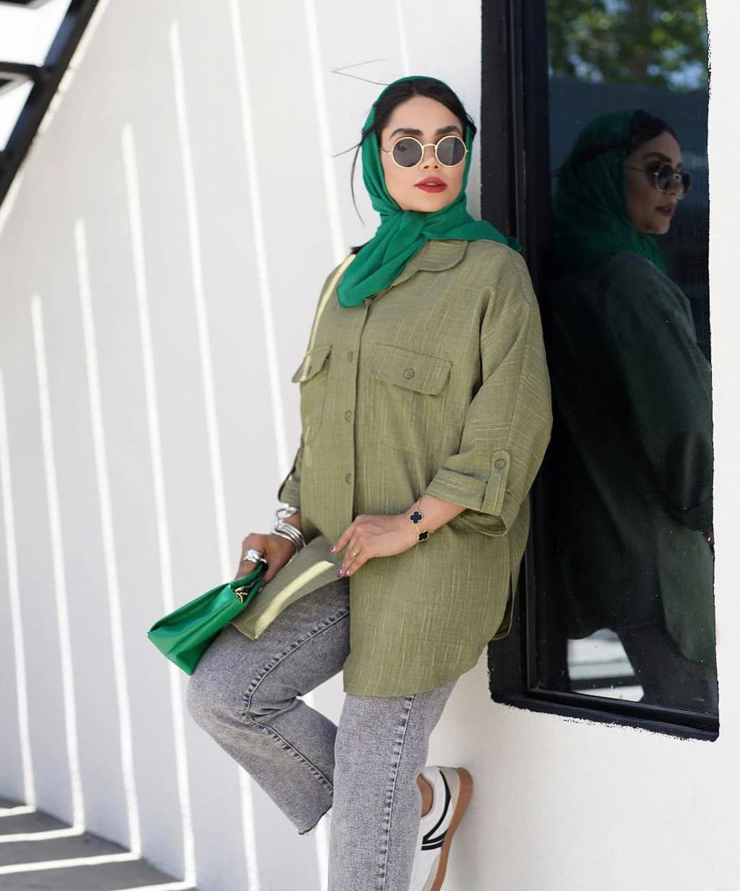 شومیز خط دار مدل شانیسا — تصویر ۳