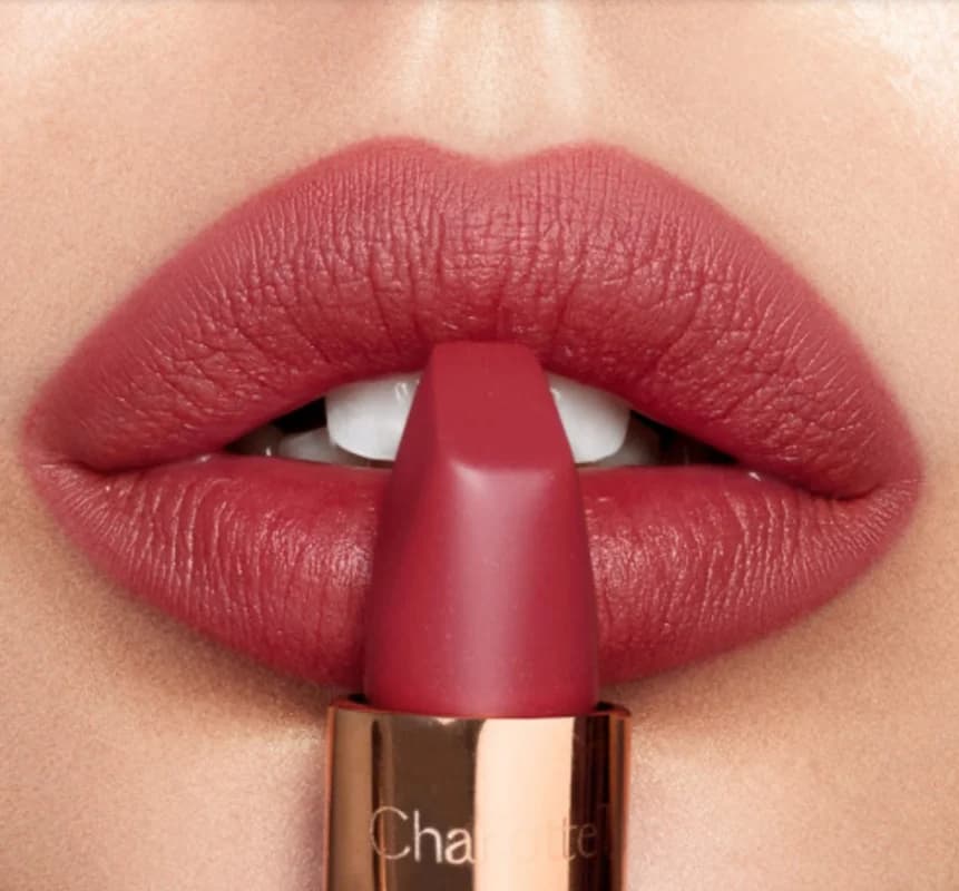 رژ لب شارلوت تیلبری اصل اروپایی رنگ mi.kissing bond girl Charlotte Tilbury — تصویر ۲