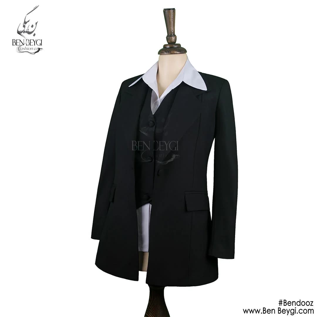 مانتو شلوار اداری مشکی 4 تیکه با جلیقه و شومیز پارچه بزیاق قد 85 کد 15422 — تصویر ۳