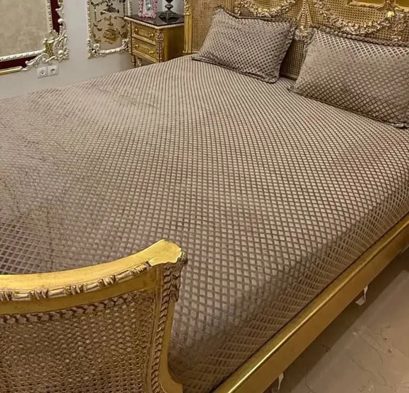 روکش تشک و بالش مخمل طرح لوزی شکلاتی