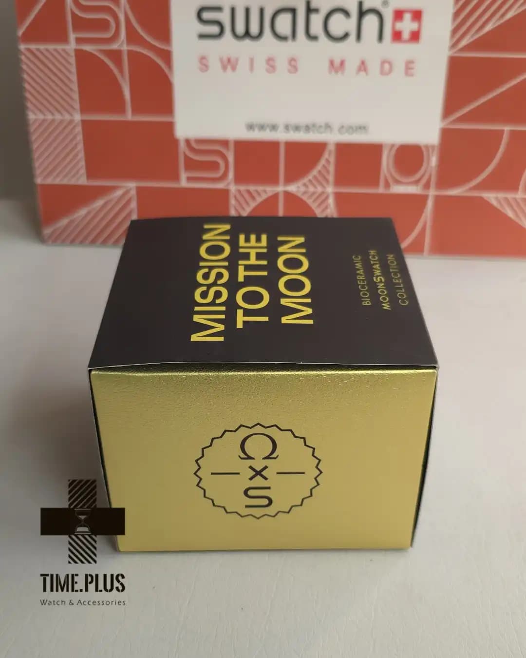 جعبه ساعت امگا سواچ Mission To The Moon Moonshine Gold — تصویر ۵