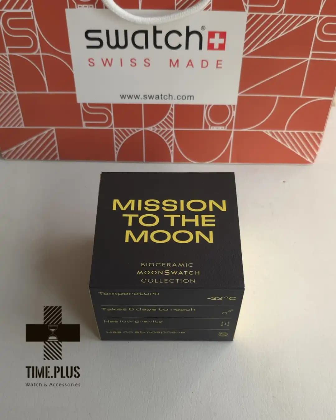 جعبه ساعت امگا سواچ Mission To The Moon Moonshine Gold — تصویر ۳