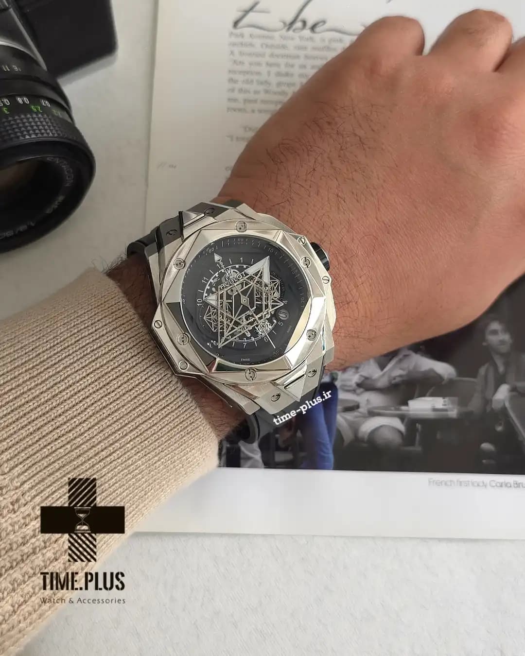 ساعت هوبلو sang bleu chronograph — تصویر ۲