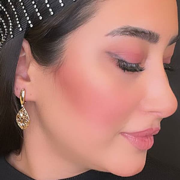 گوشواره زنانه آویز طرح کلاسیک رنگ طلایی