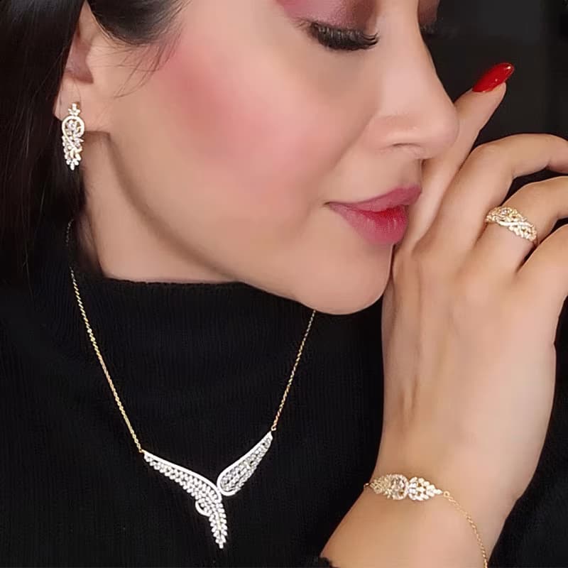 سرویس زنانه فول نگین طرح خوشه گندم رنگ نقره ای