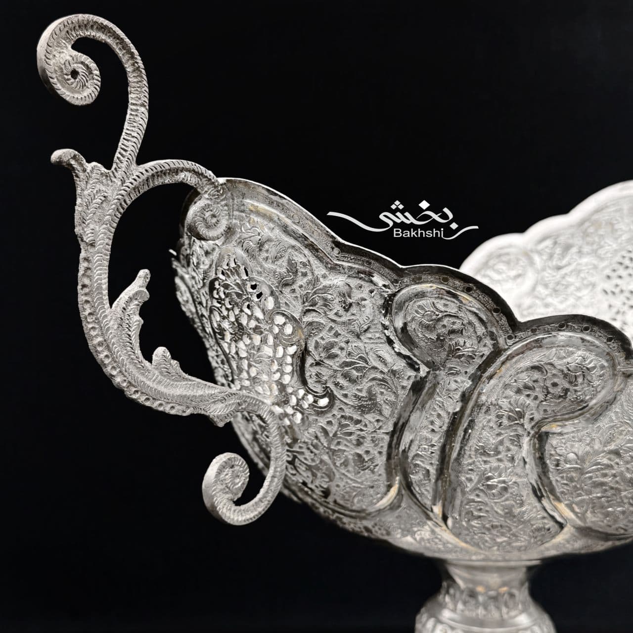 کشکول نقره دسته دار گل و مرغ — تصویر ۲