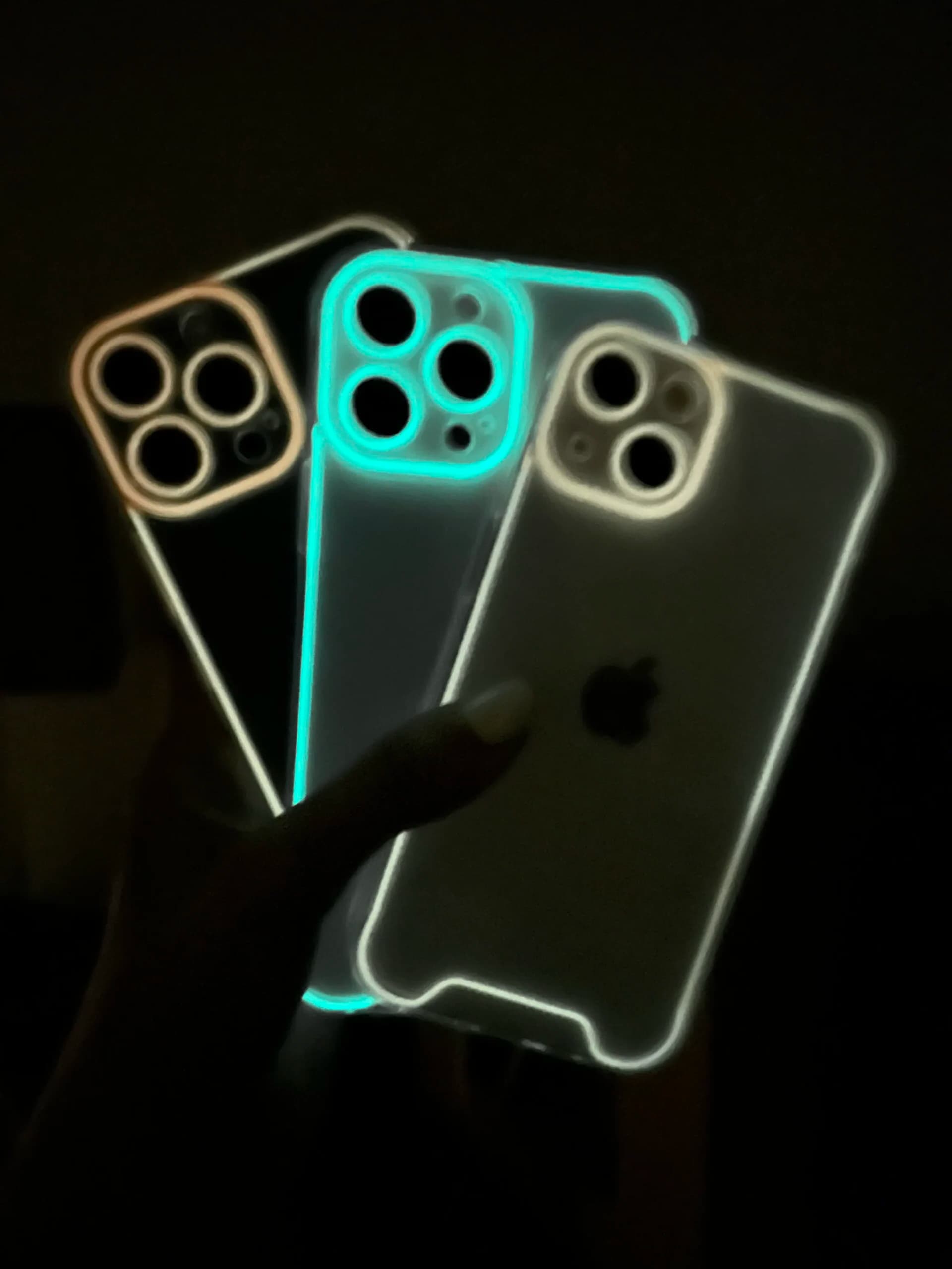قاب Black Light شبرنگ (کدC1228) — تصویر ۳