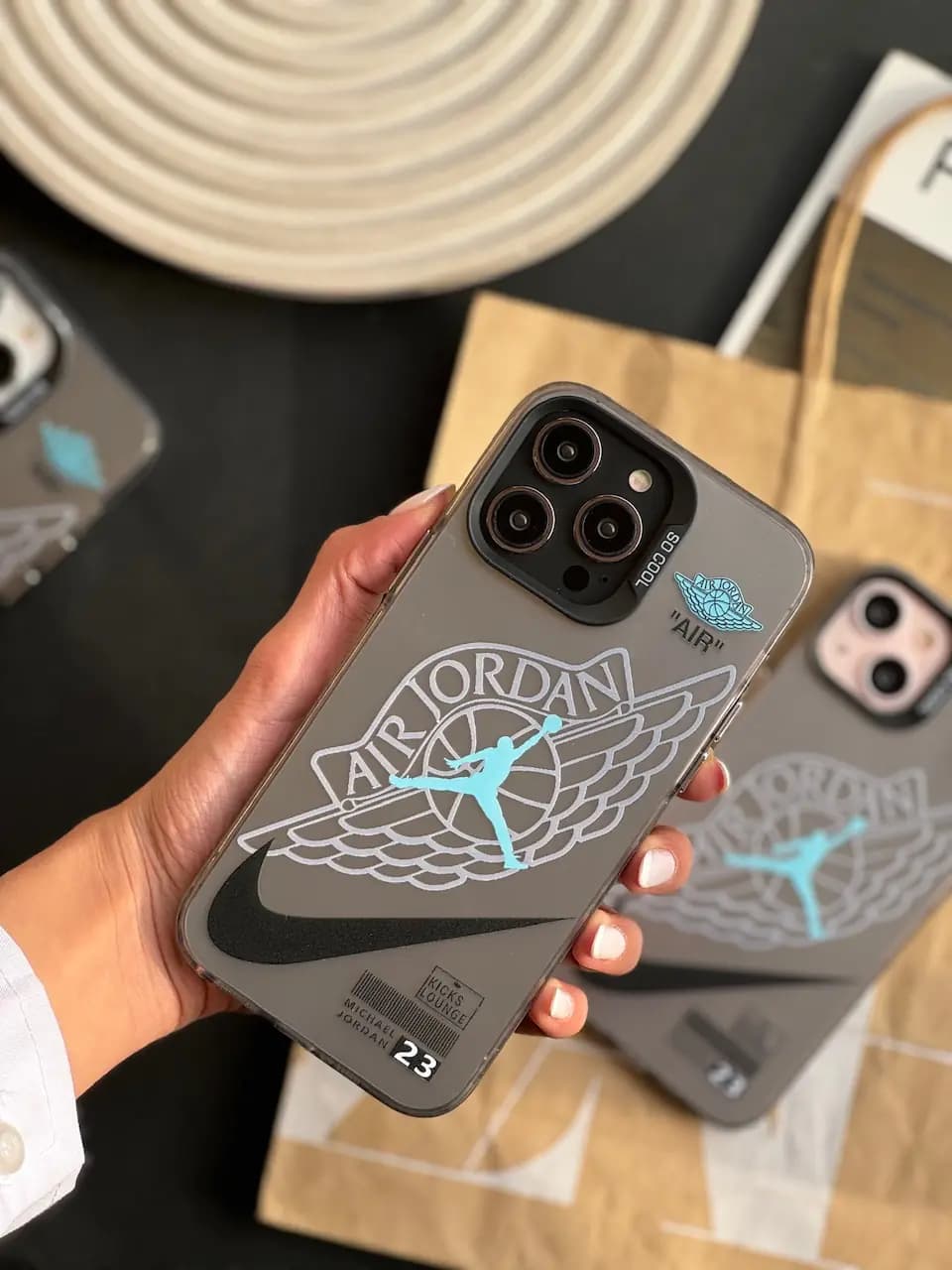 قاب Silver Nike Air Jordan — تصویر ۵