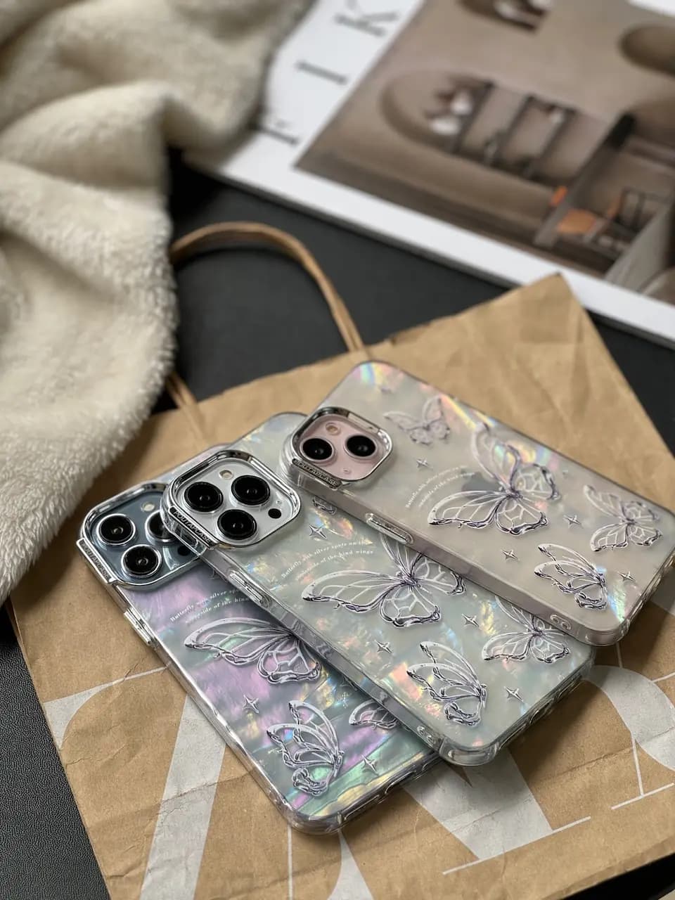 قاب PoutapCase Butterfly یخی هولوگرامی — تصویر ۴