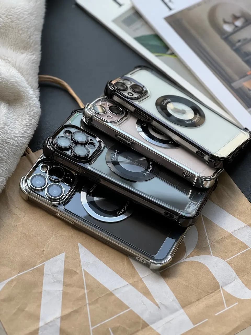 قاب ایربگ دار Magsafe با گلس لنز — تصویر ۶