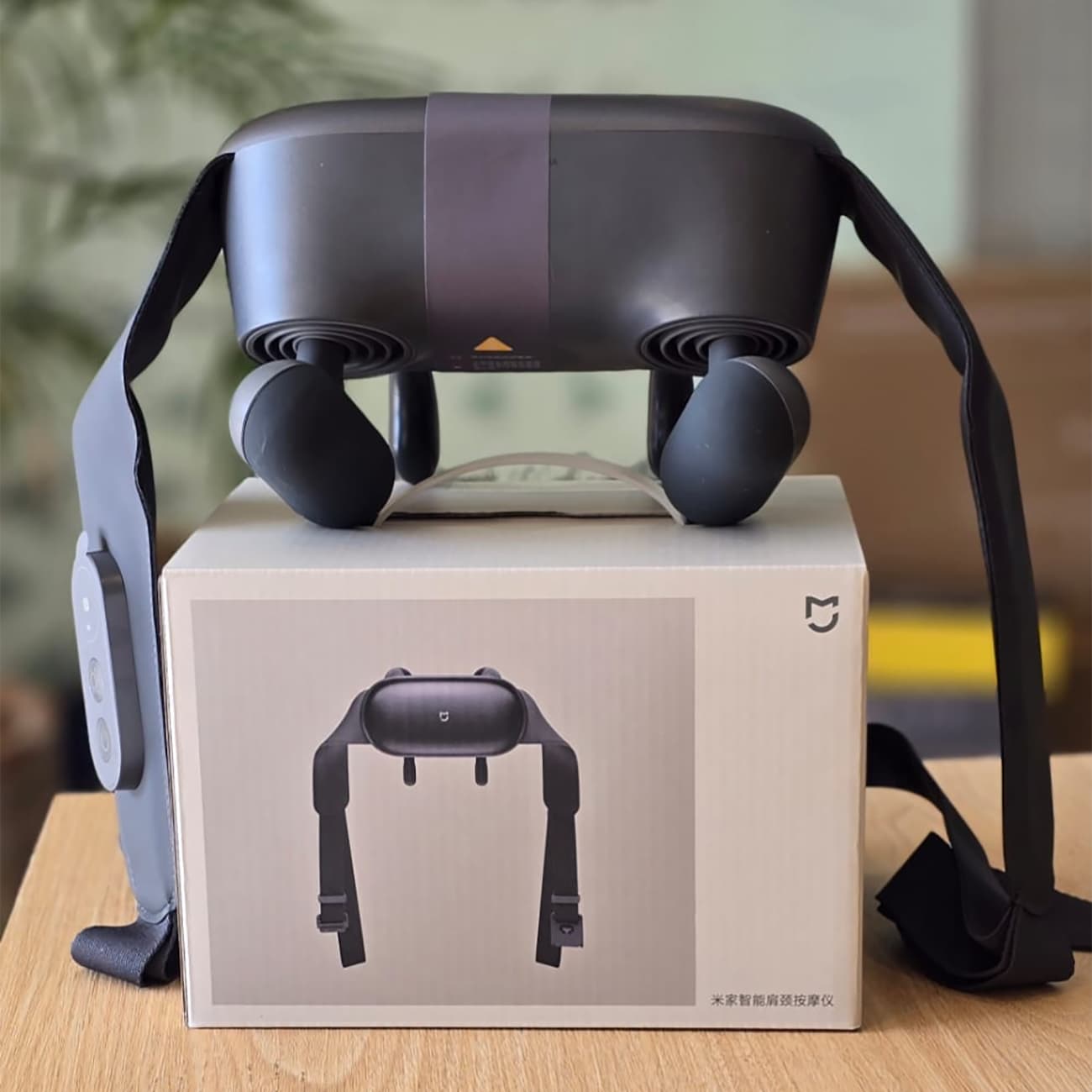 ارسال فوری + امکان خرید حضوری + ضمانت سلامت و اصالت کالا + ماساژور گردن و شانه هوشمند شیائومی Mijia smart neck and shoulder massager (MJJJAMY01YMYY) — تصویر ۲