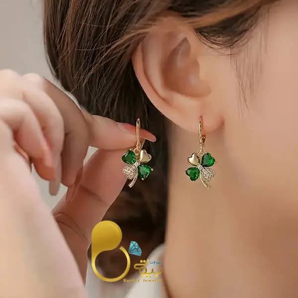 گوشواره شبدر زمردی