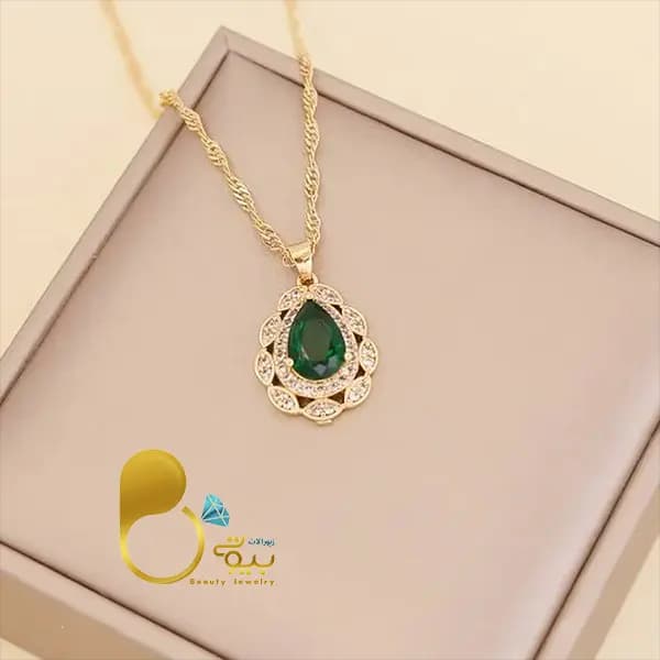 گردنبند نازنین زمردی