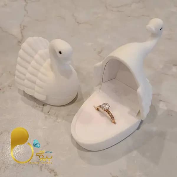 باکس جواهری قو — تصویر ۳