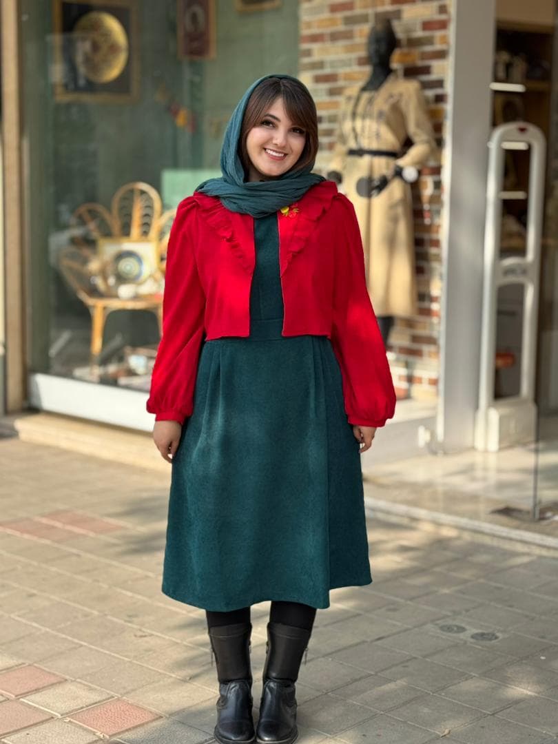 کت و سارافون آیلا کله غازی قرمز