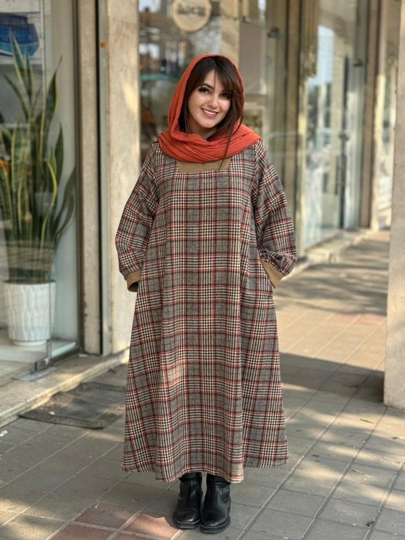 پیراهن هدیه کرم قهوه ای زرشکی چهارخونه