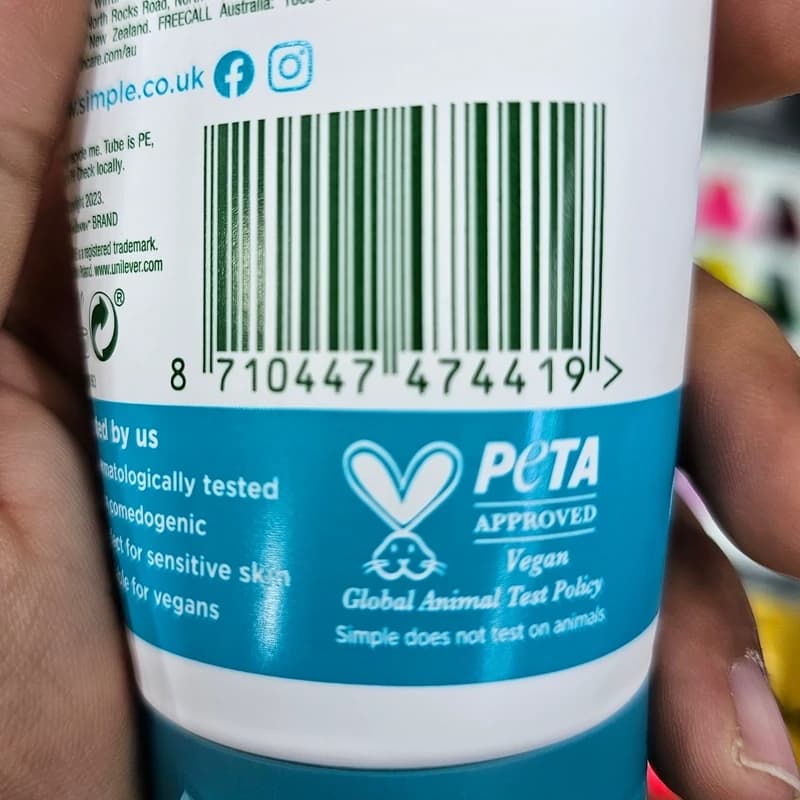ژل شستشو صورت سیمپل مدل دیلی اسکین دتوکس حجم 150 میلی لیتر — تصویر ۲