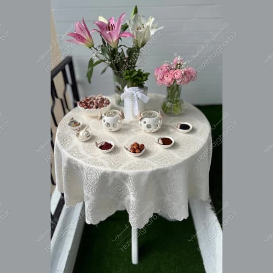 رومیزی ژاگارد دایره طرح دایموند رزین تاژ