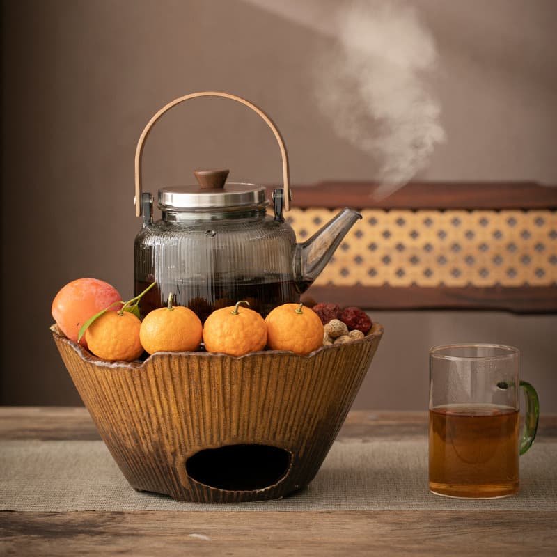 قوری پیرکس دودی با در و دسته چوبی فریم استیل مدل راه راه – ۸۵۰ میلیلیتر 🍵 — تصویر ۴