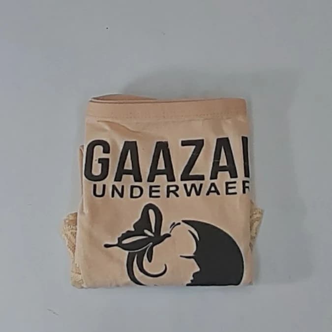 شورت زنانه مدل پشت گیپور غزل طرح پروانه کد 493 — تصویر ۷