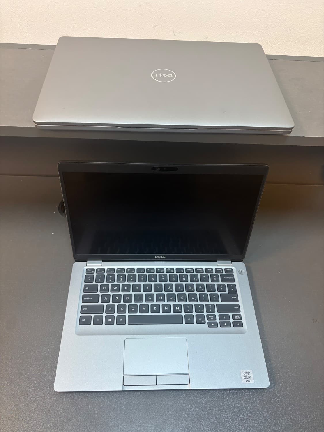 لپ تاپ دل مدل latitude 5410 سایز 14 اینچ FHD پردازنده Intel core i7 نسل دهم 10850H هارد ssd nvme رم 16G DDR4 مشابه نو