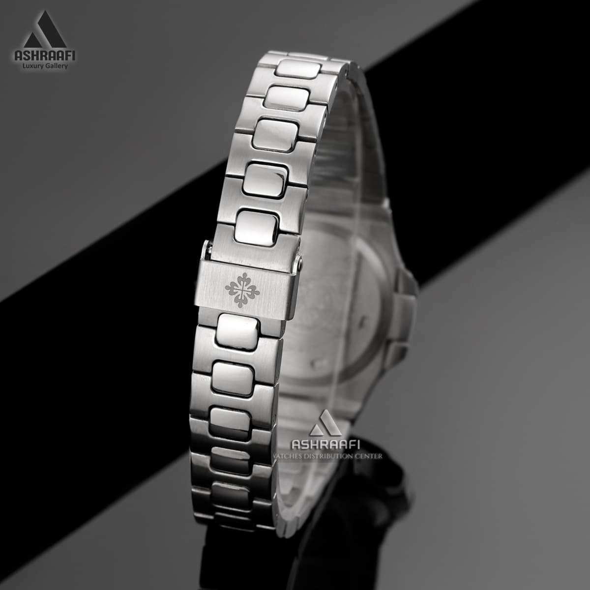 ساعت زنانه پتک فیلیپ ناتیلوس Patek Philippe Nautilus SK2 — تصویر ۵