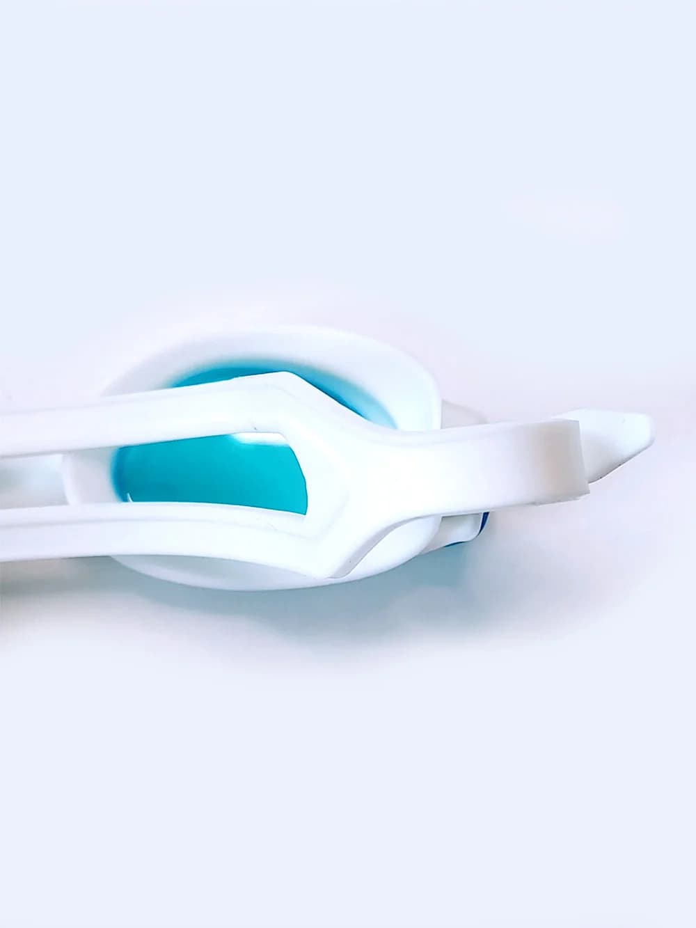 عینک استخر بچه گانه برای استخر شنا سفید رنگ اسپیدو ( Speedo ) دخترانه و پسرانه — تصویر ۶