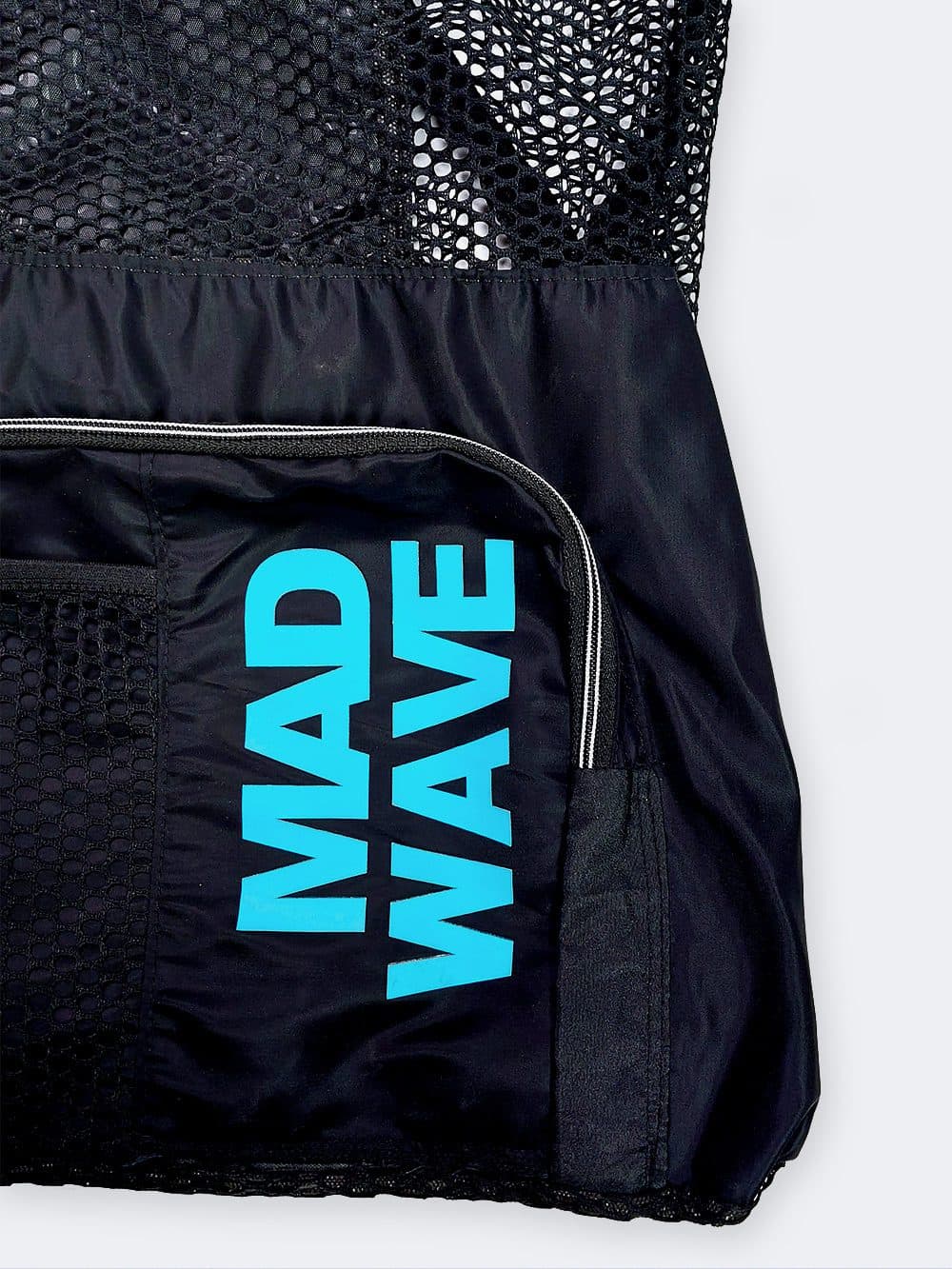 مش بگ ( mesh bag ) { کیف حرفه ای شنا } مشکی رنگ مناسب استخر ، دریا و ساحل برند مدویو ( MAD WAVE ) — تصویر ۴