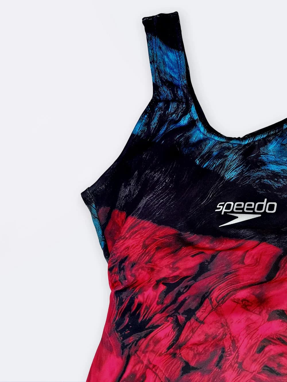 مایو اسلیپ زنانه پشت قهرمانی با طرح آبرنگی اسپیدو ( Speedo ) کاپدار برای استخر — تصویر ۵