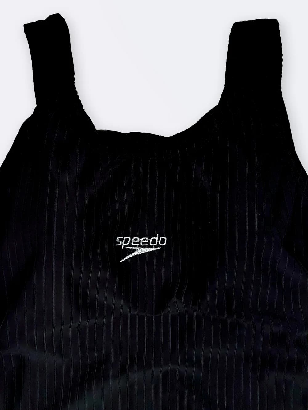 مایو زنانه اسلیپ مشکی رنگ طرح راه راه کلاسیک شیک و ساده اسپیدو ( Speedo ) کاپدار — تصویر ۴