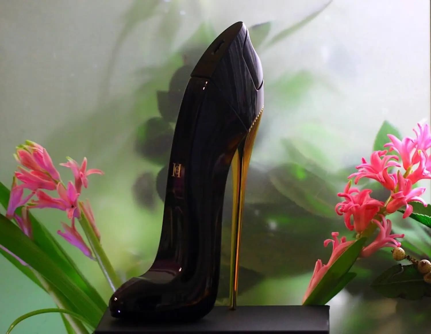 عطر ادکلن کارولینا هررا گود گرل اصل | Carolina Herrera Good Girl — تصویر ۷