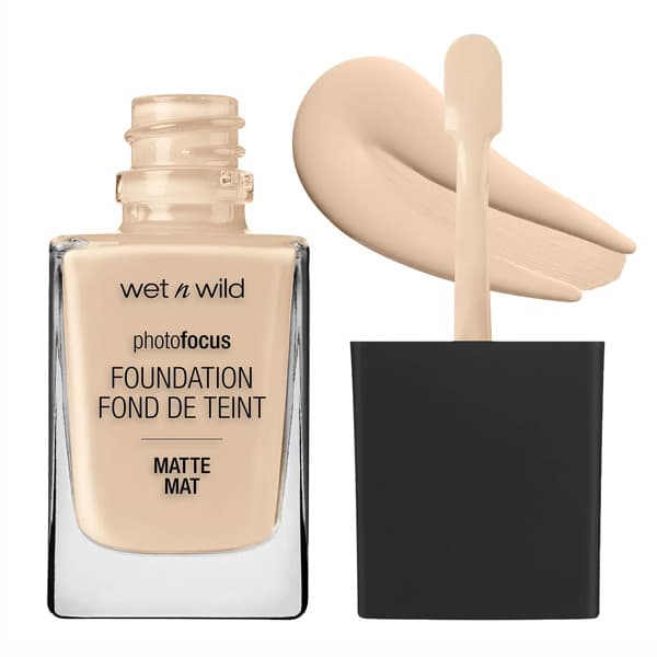 کرم پودر وت اند وایلد مدل Photo Focus Matte رنگ Soft Ivory شماره 362C حجم 30 میل