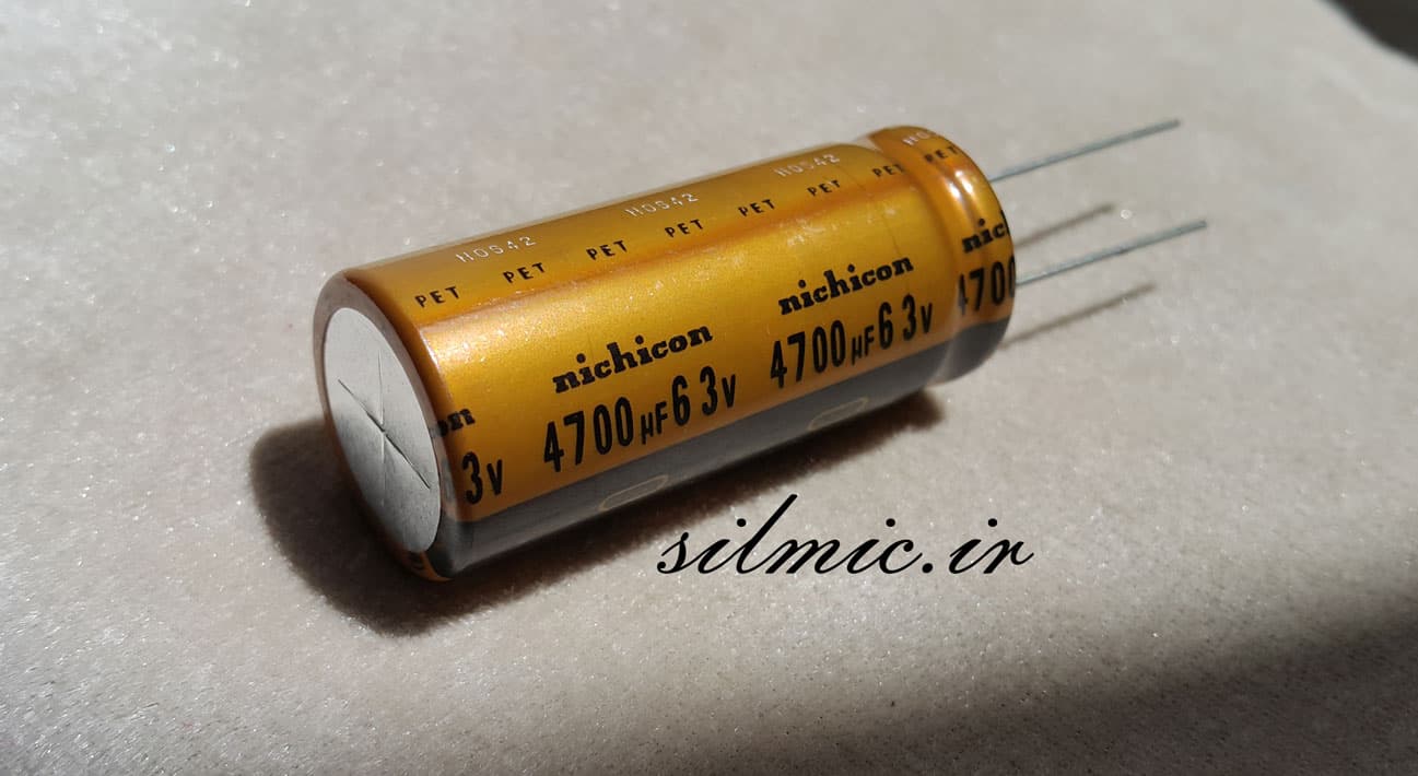 خازن های فای 4700 میکرو فاراد 63 ولت نیچیکون گرید استاندارد صوتی سری FW