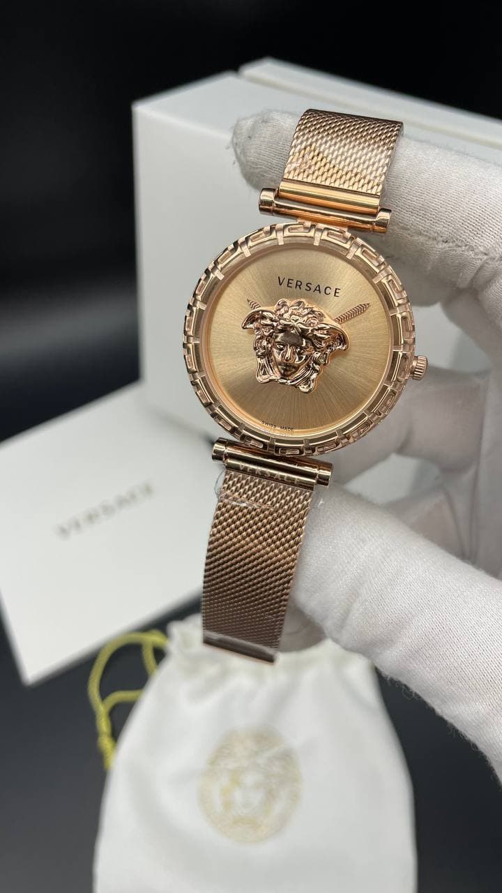 ساعت زنانه ورساچه بند حصيری Versace — تصویر ۳