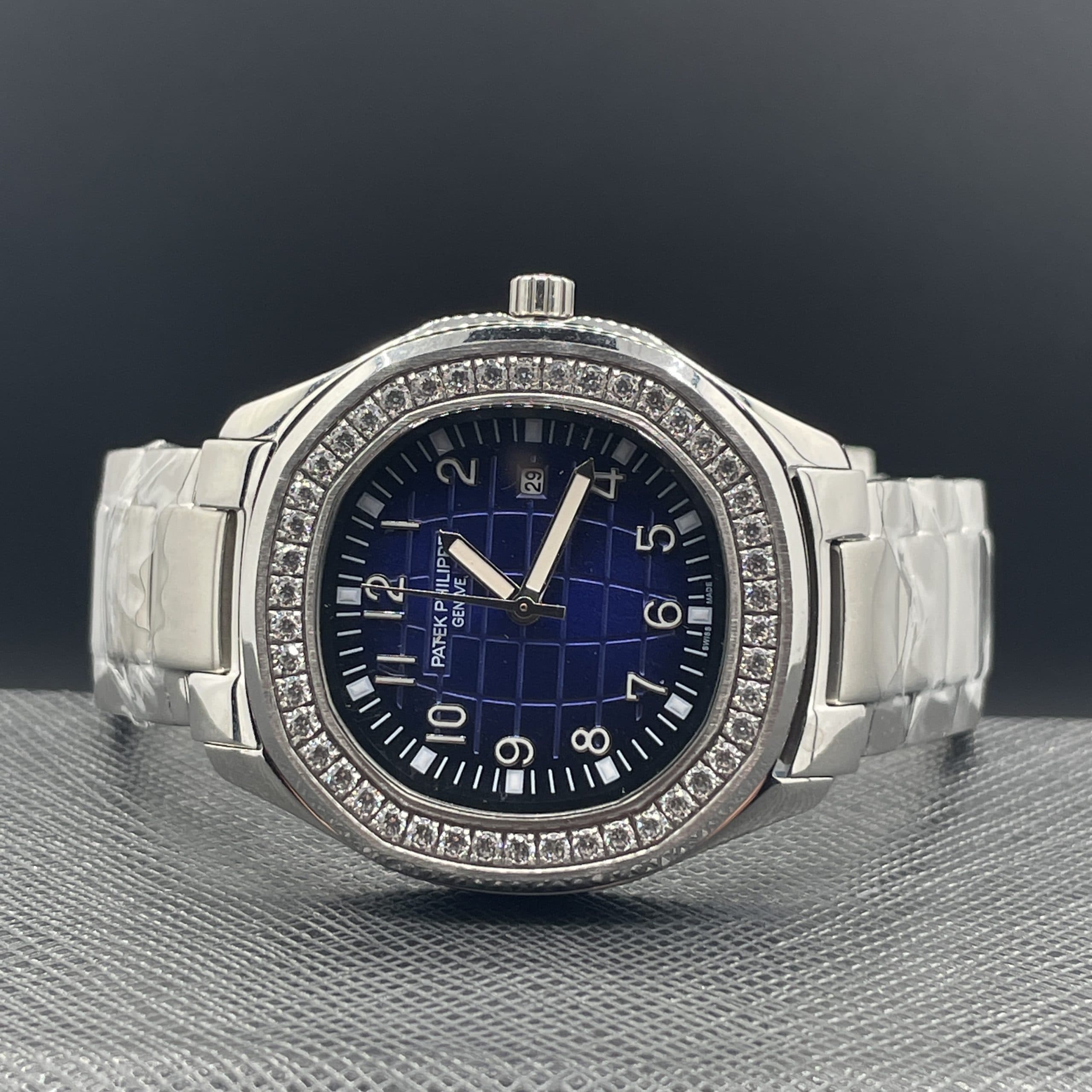 ساعت زنانه پتک فيليپ ناتيلوس Patek philippe Natilus — تصویر ۴