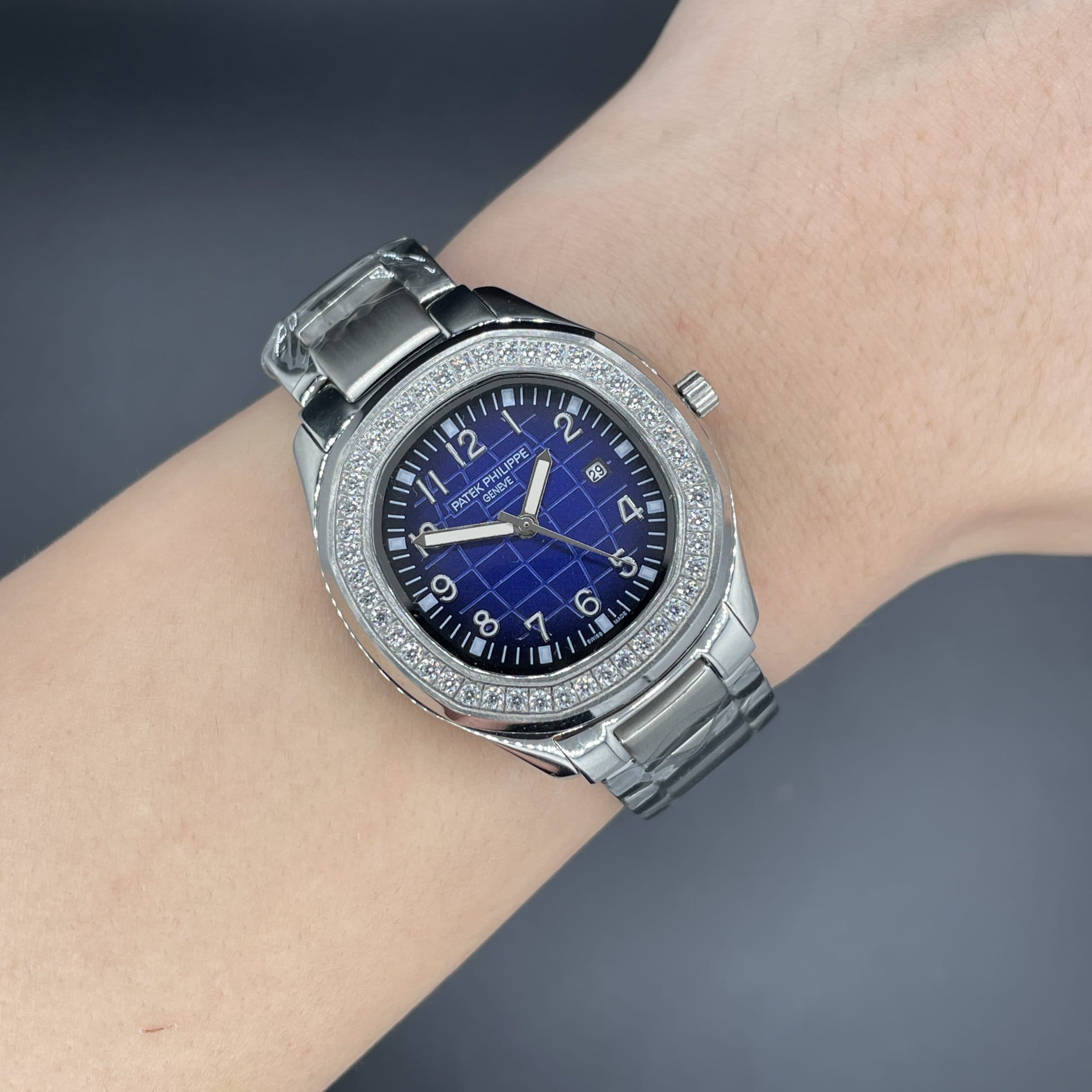 ساعت زنانه پتک فيليپ ناتيلوس Patek philippe Natilus — تصویر ۲