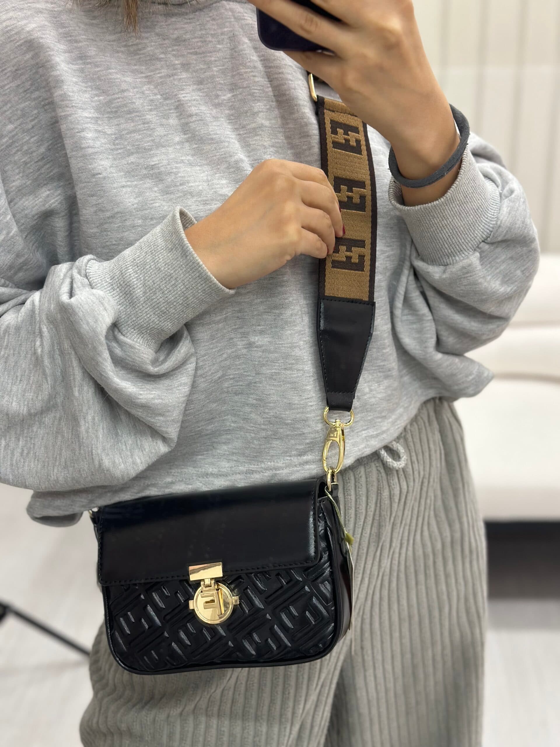 کیف وارداتی پن — تصویر ۲