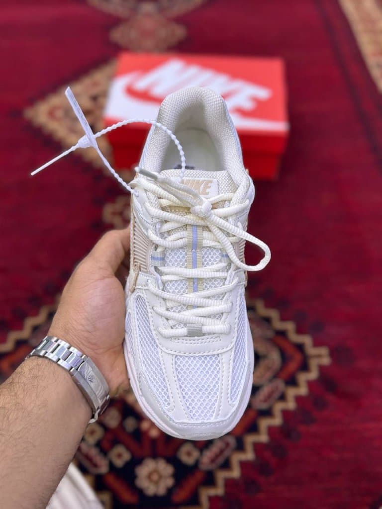 کتونی دخترانه و زنانه نایکی زوم وومرو 5 nike zoom vomero 5 — تصویر ۲