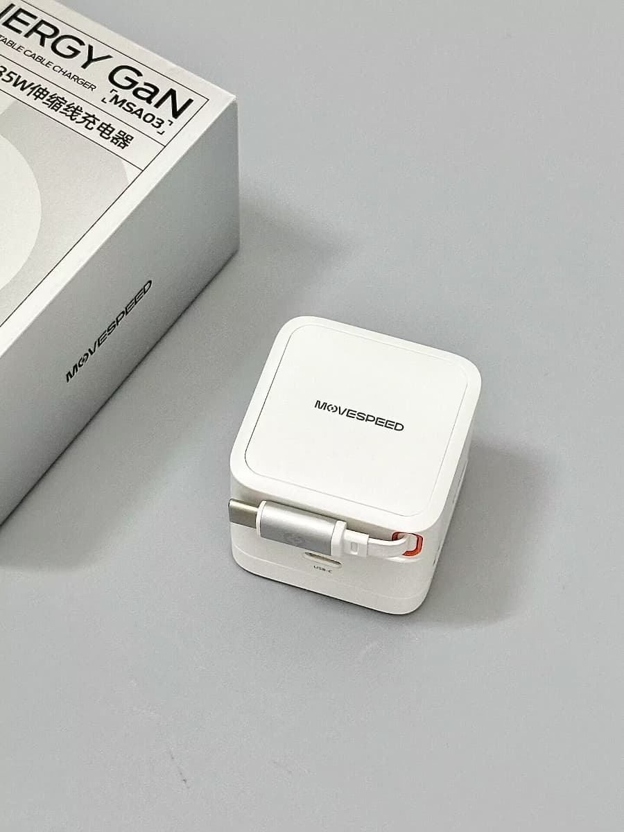 شارژر دیواری GaN با کابل جمع‌شونده USB-C و ۳۵ وات مدل MSA03 برند move speed — تصویر ۴